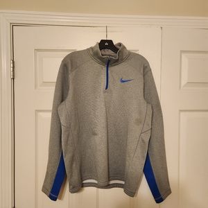 Nike therma fit women size medium 1/4 zip lightweight jacket